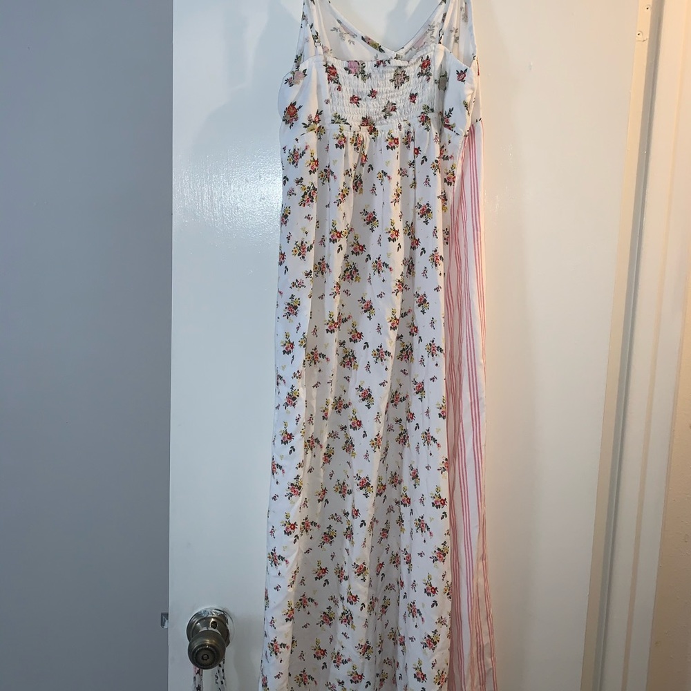 Sundress - Picture 2 of 2